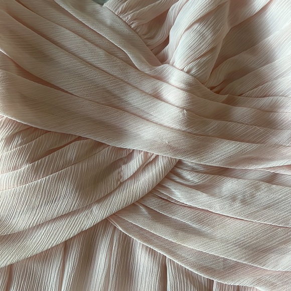 Soft pink David’s Bridal Strapless Dress. Size 6 - Picture 6 of 6